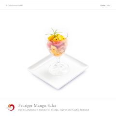 Feuriger Mango-Salat mit in Limettensaft marinierter Mango, Ingwer und Cocktailtomaten